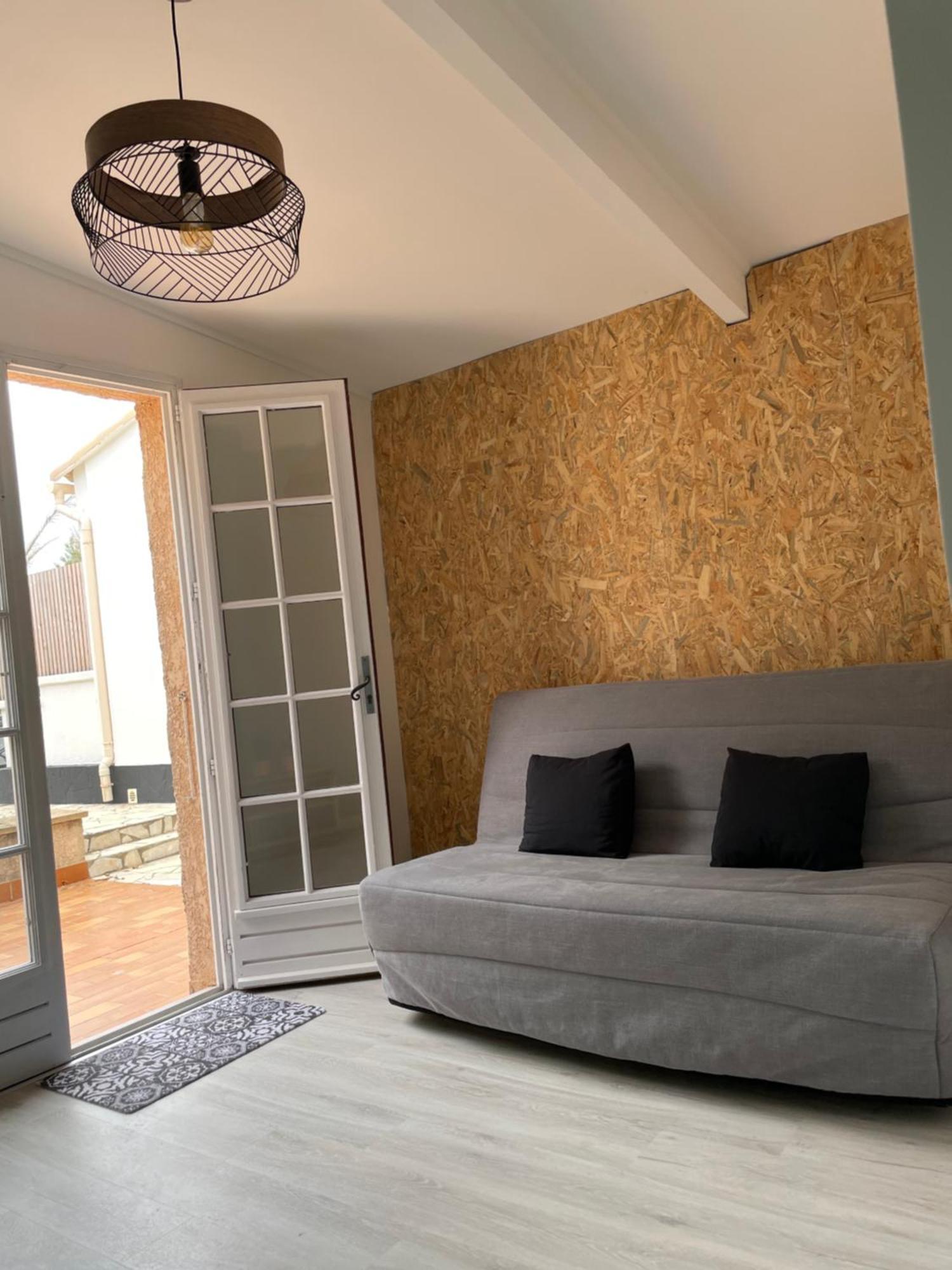 Villa Lcsm Et Studio Фронтиньян Экстерьер фото
